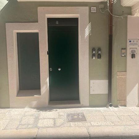バーリ Apulia 35 Bed & Breakfast エクステリア 写真