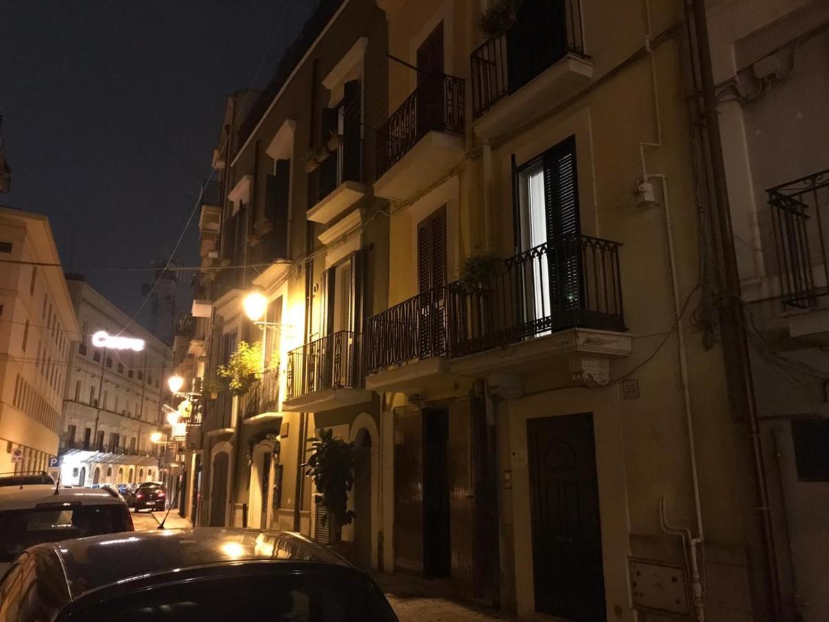 バーリ Apulia 35 Bed & Breakfast エクステリア 写真